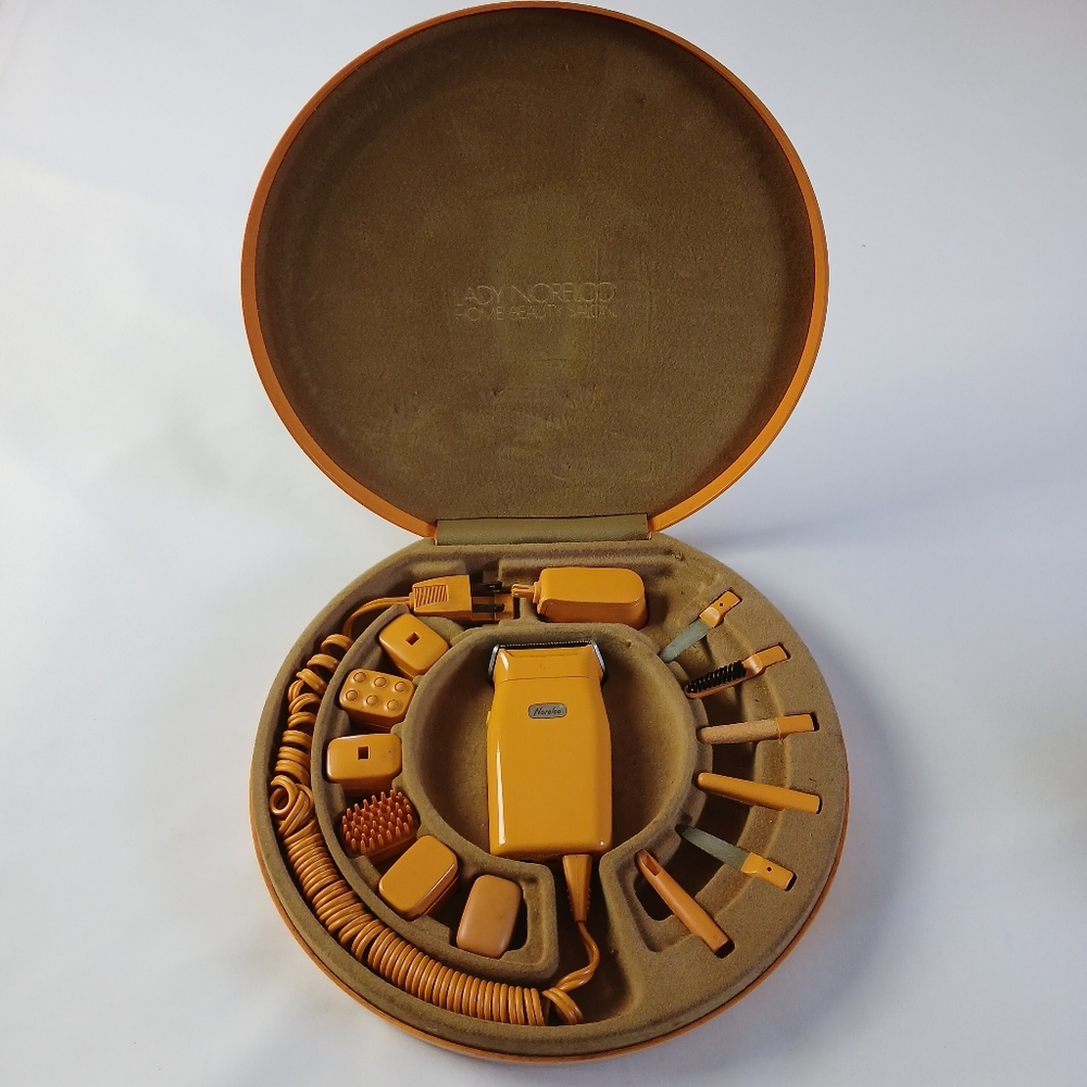 Vintage 1970s Lady Norelco Home Beauty Shaver Manicure Massage Set In Case